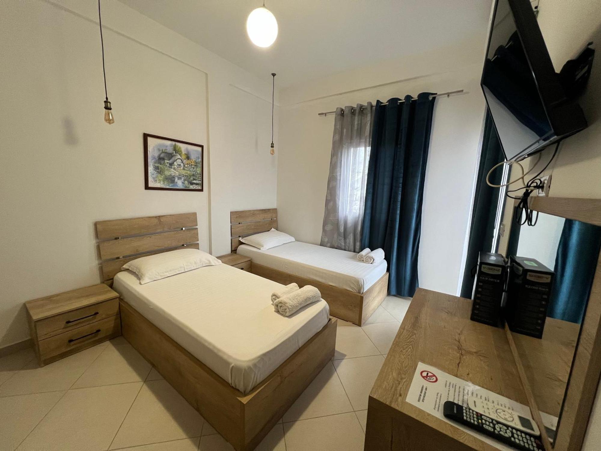 Hotel Apostoli Пермет Екстер'єр фото