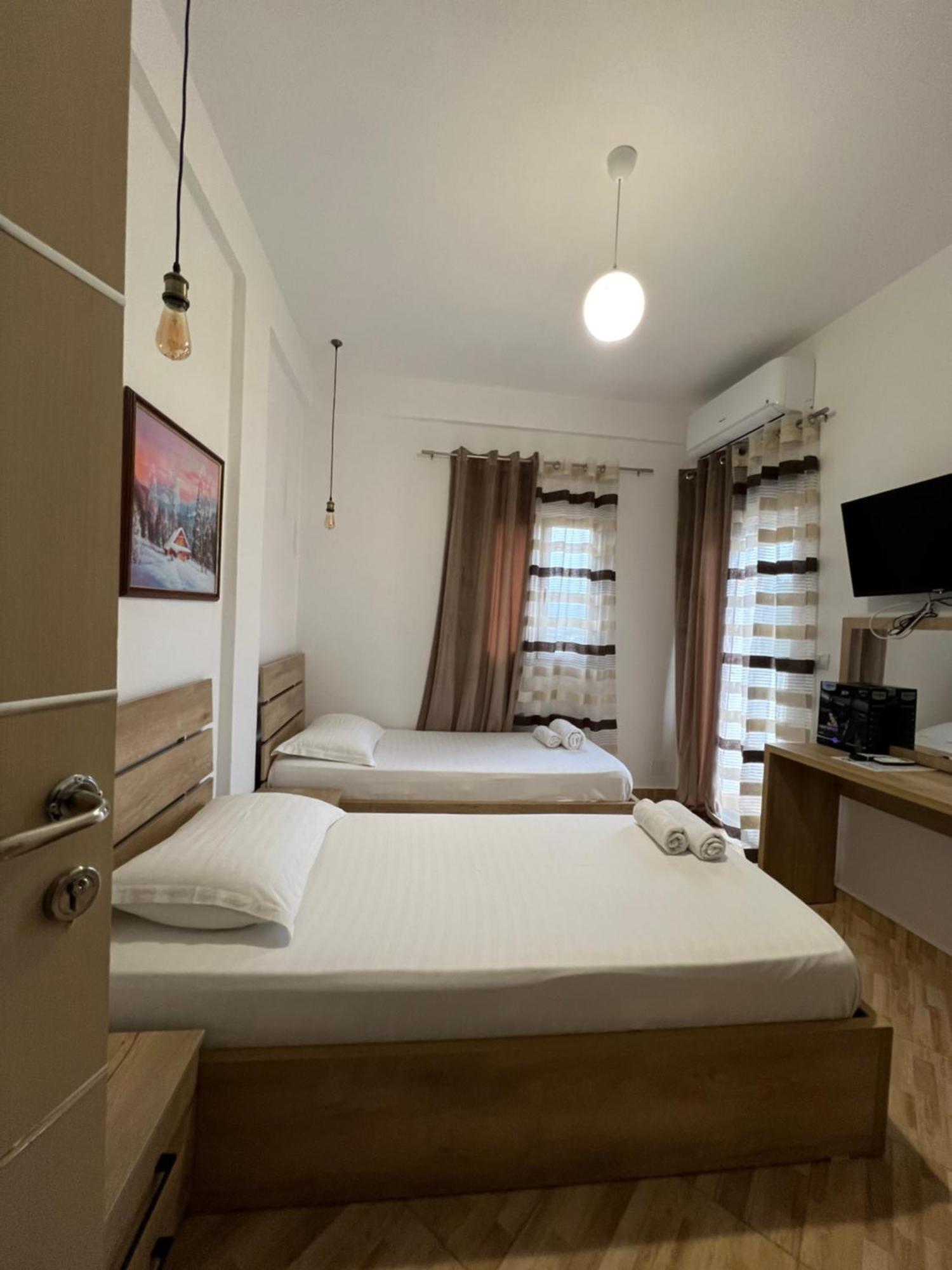 Hotel Apostoli Пермет Екстер'єр фото