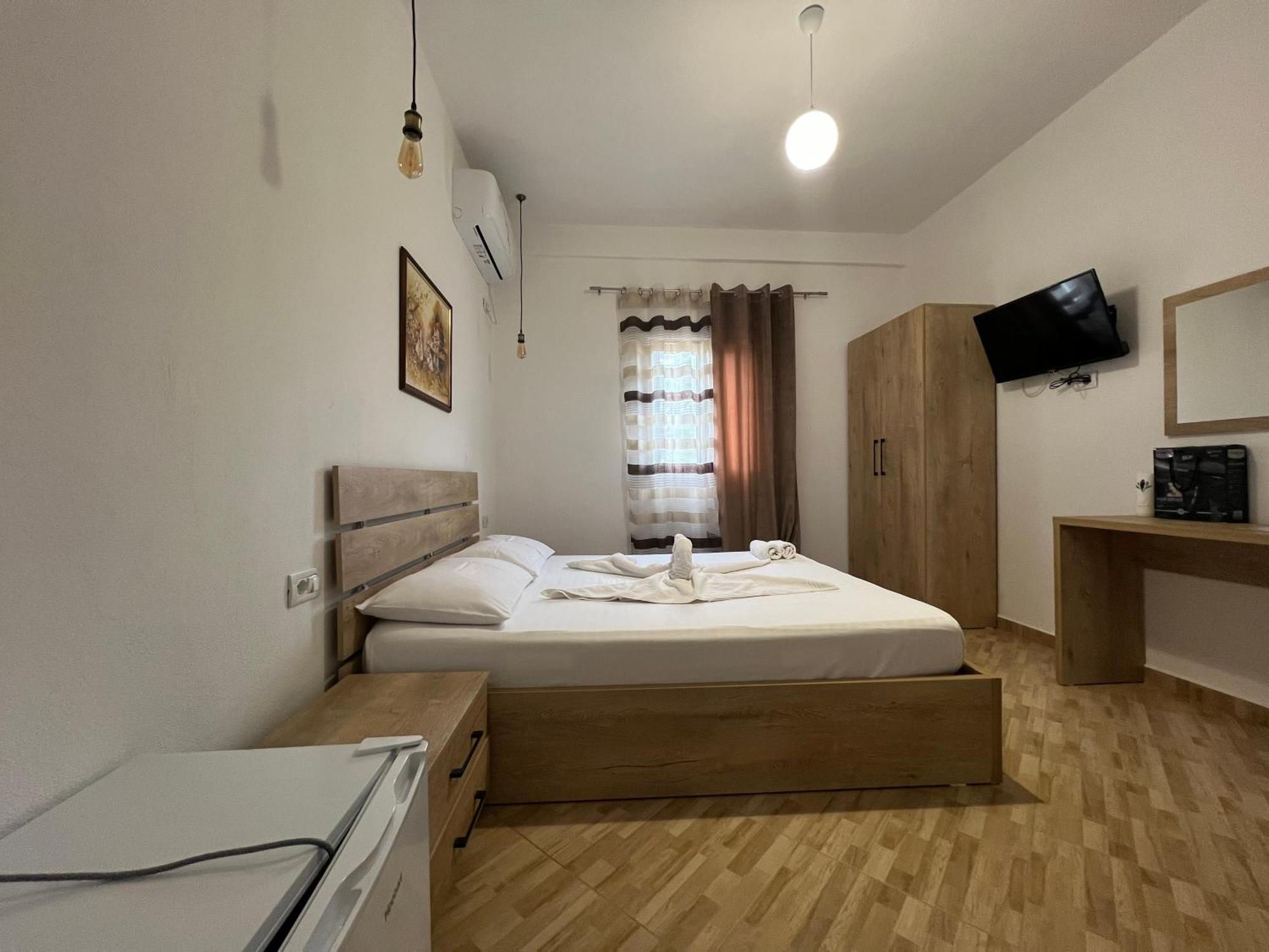Hotel Apostoli Пермет Екстер'єр фото