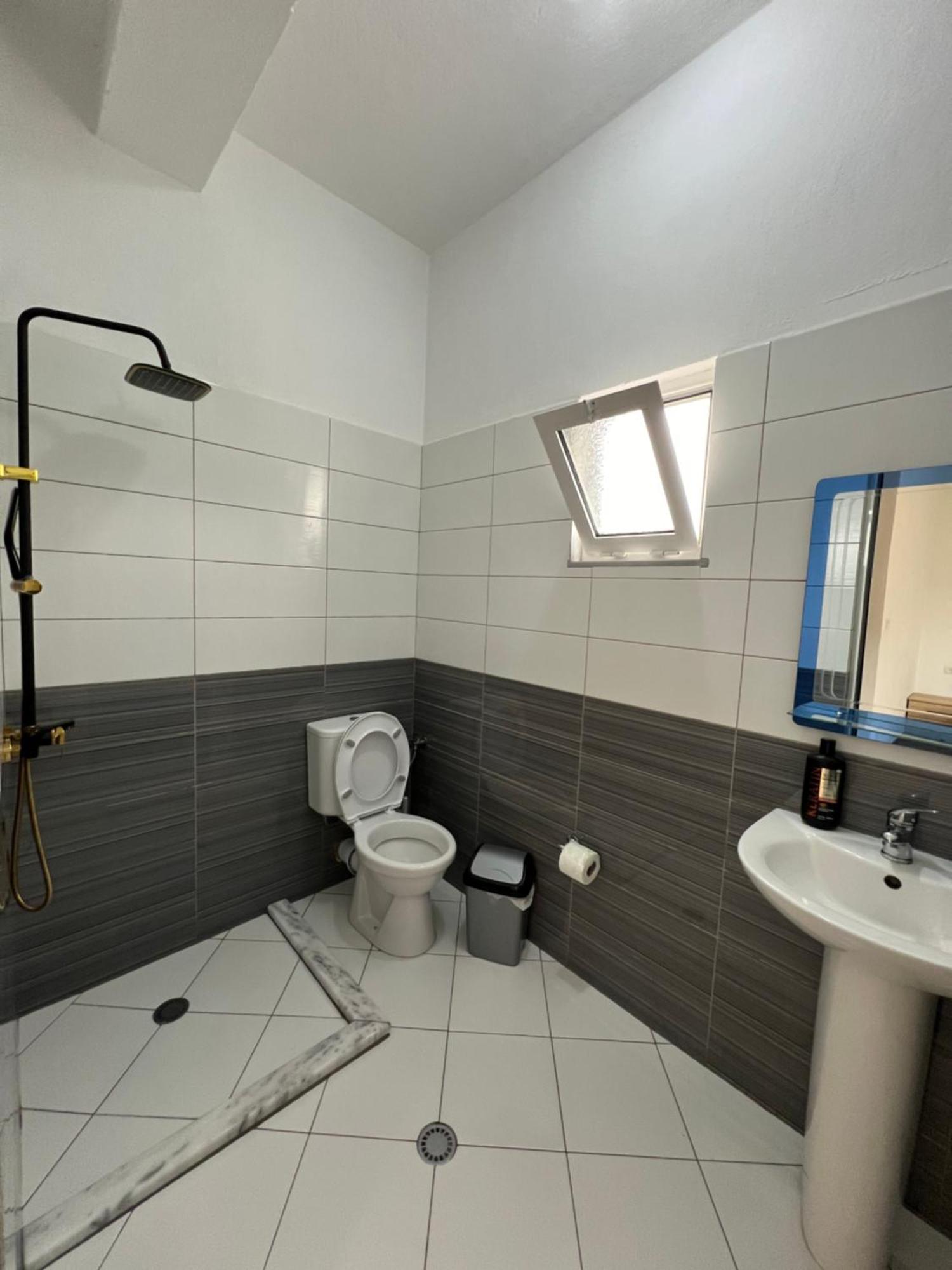 Hotel Apostoli Пермет Екстер'єр фото